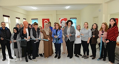 Ahmet Yesevi Mahallesi Kadın Dayanışma ve Yardımlaşma Derneği yeni merkezinde