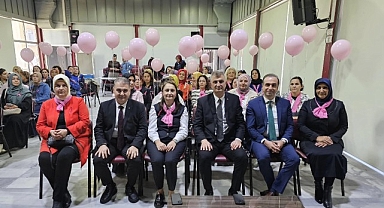 Gölcük’te Meme Kanseri Farkındalık Paneli Yoğun İlgi Gördü