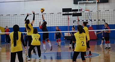 Konya Büyükşehir’in 28 İlçedeki Kış Spor Okulları’nda Kayıt Heyecanı Başladı