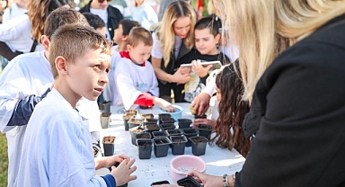 Özel çocuklara doğayla iç içe öğrenme deneyimi