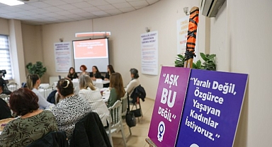 Buca’da Türk dizilerinde romantize edilen şiddet tartışıldı